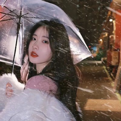 是，我不会游泳